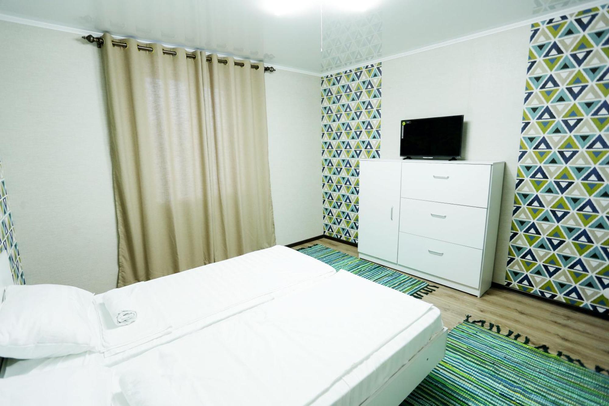 Auberge de jeunesse Interhouse Karakol Extérieur photo