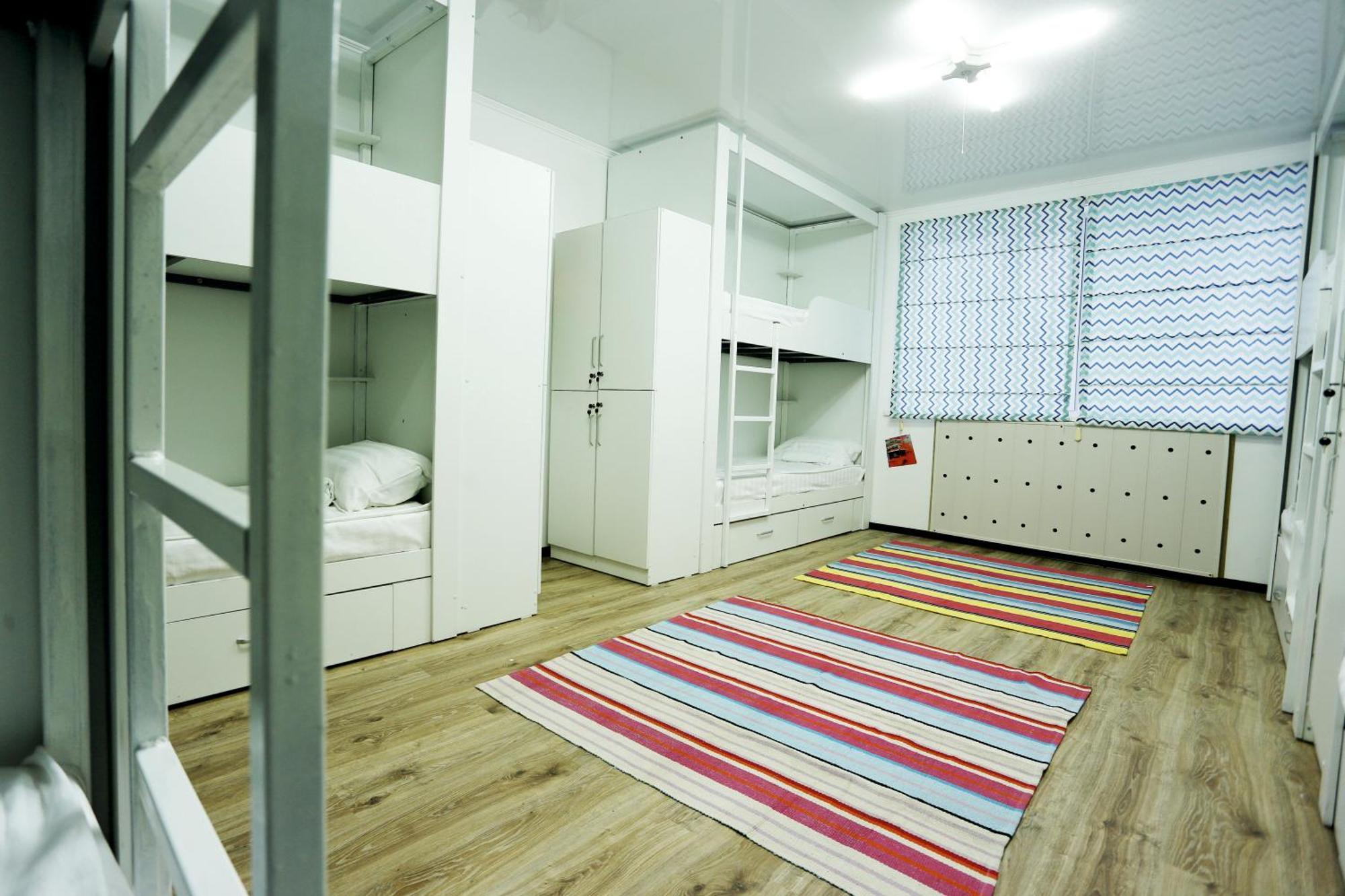 Auberge de jeunesse Interhouse Karakol Extérieur photo
