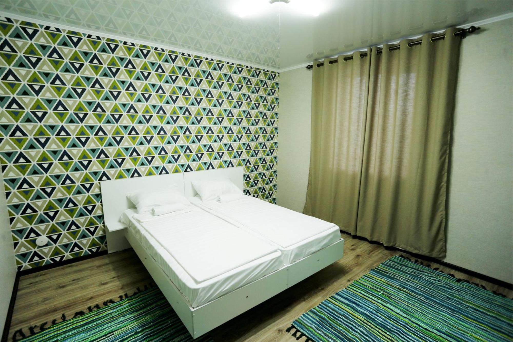 Auberge de jeunesse Interhouse Karakol Extérieur photo