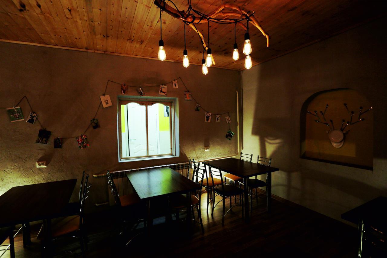 Auberge de jeunesse Interhouse Karakol Extérieur photo
